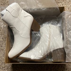 Brand new in box Dirty Laundry white boots